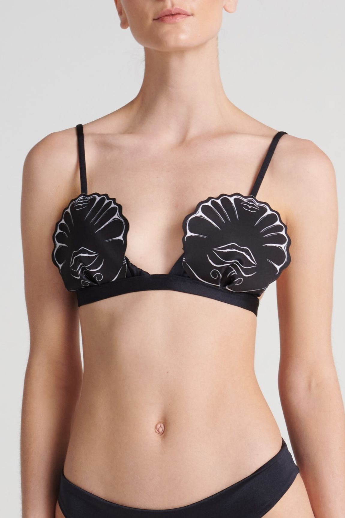 Top Triangle Glyphe Black