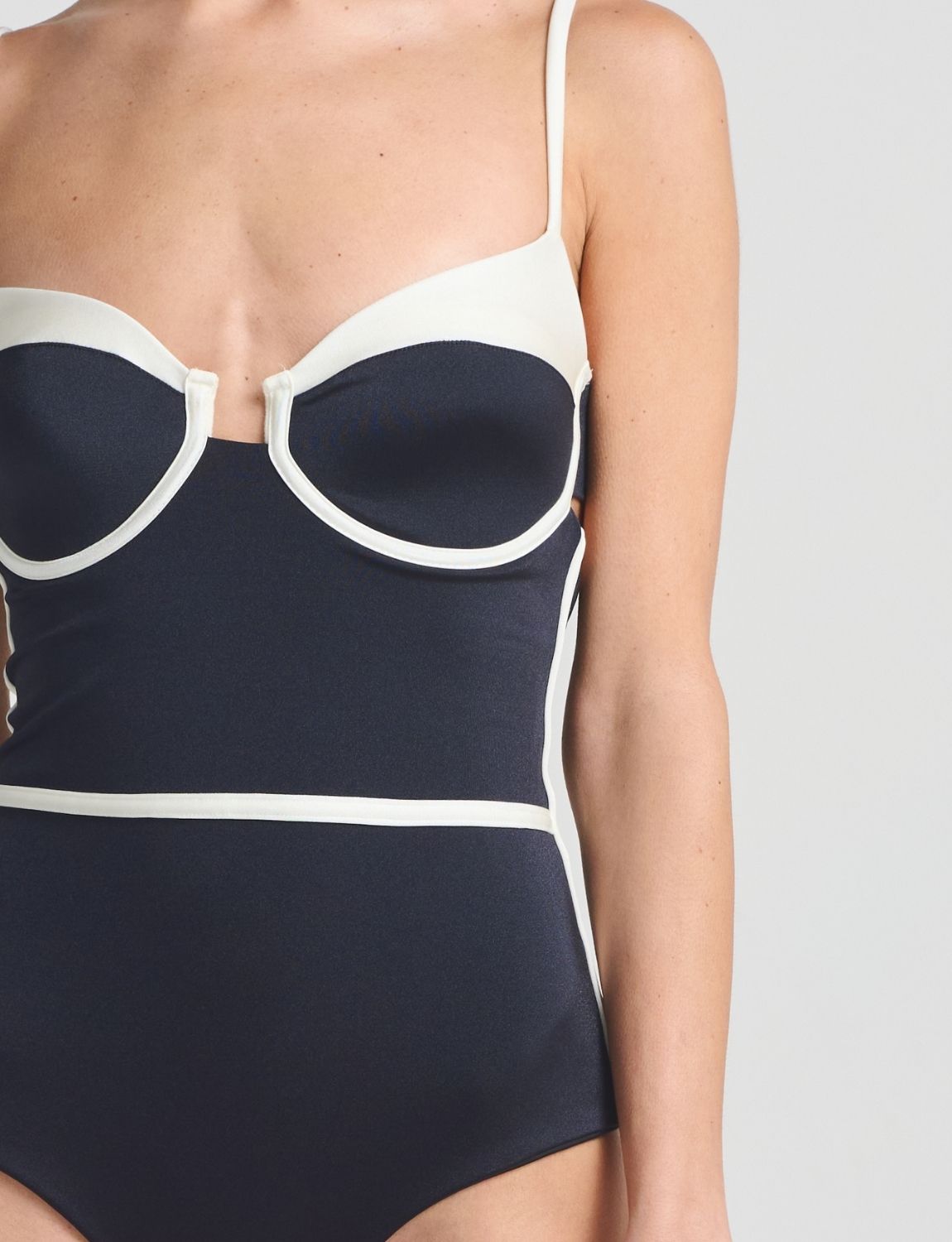 Enterizo Kairé Black